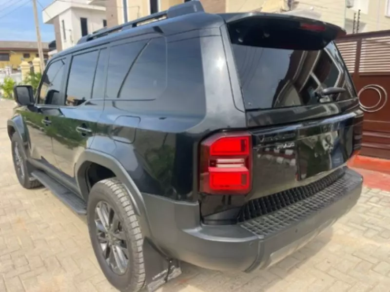 TOYOTA Prado   - 2025
