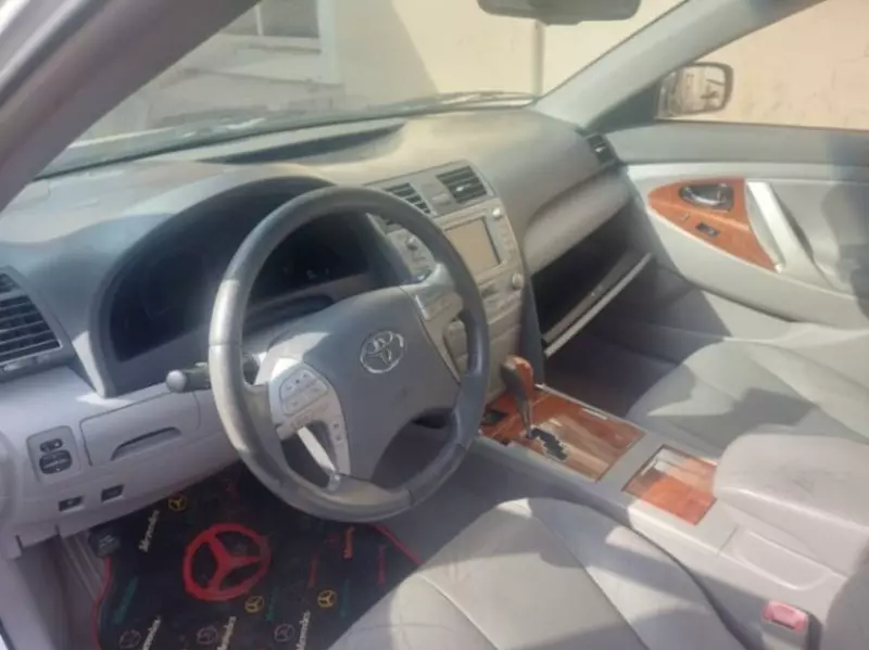 Toyota Camry - 2010