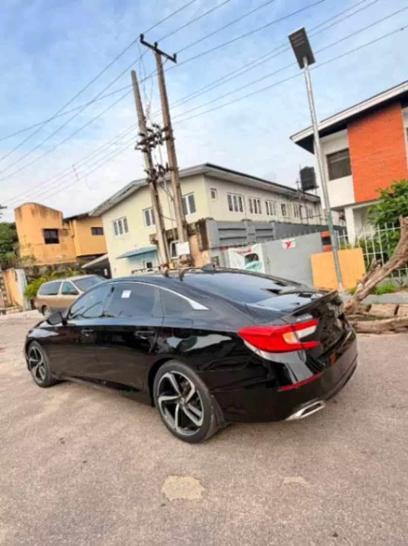 Honda Accord - 2018