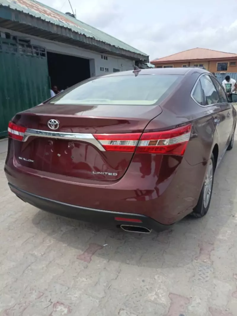 TOYOTA Avalon   - 2014