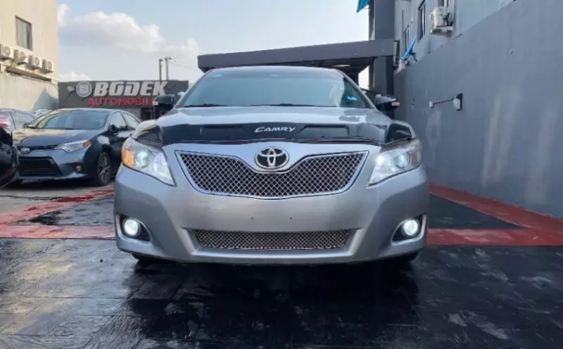 Toyota Camry   - 2008