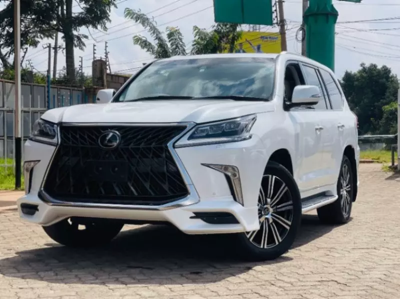 Lexus LX 570   - 2018