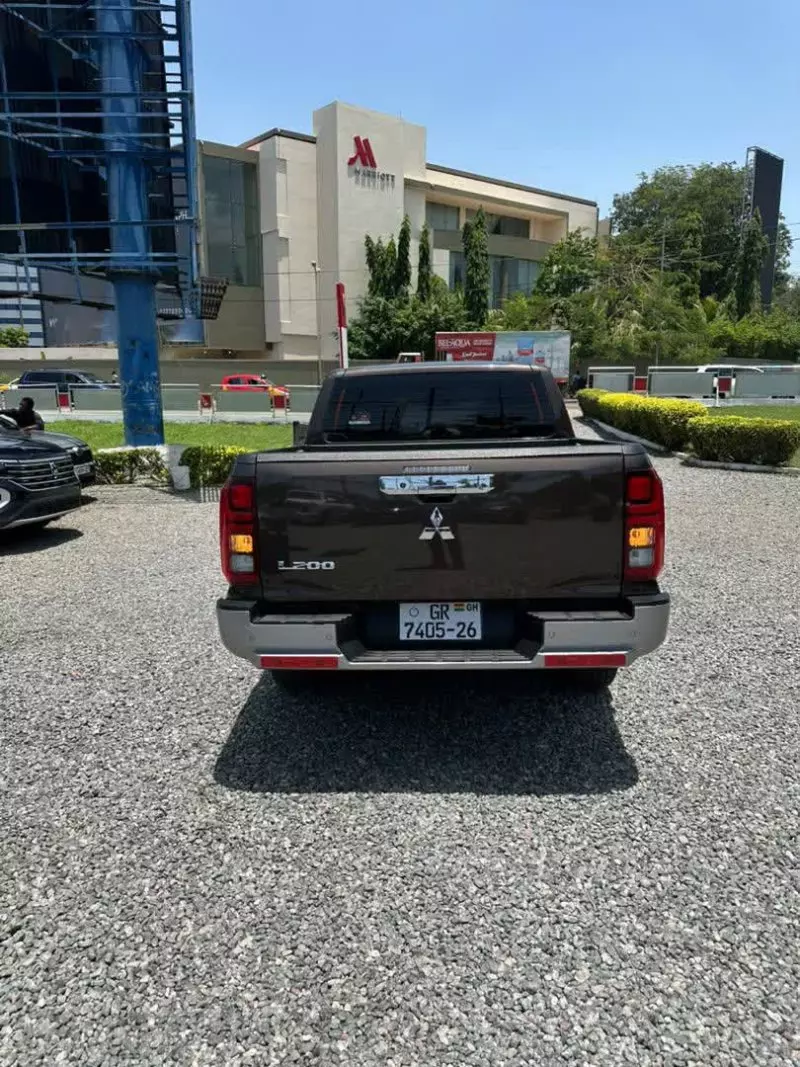 Mitsubishi L200 D/C Sportero A/T   - 2026