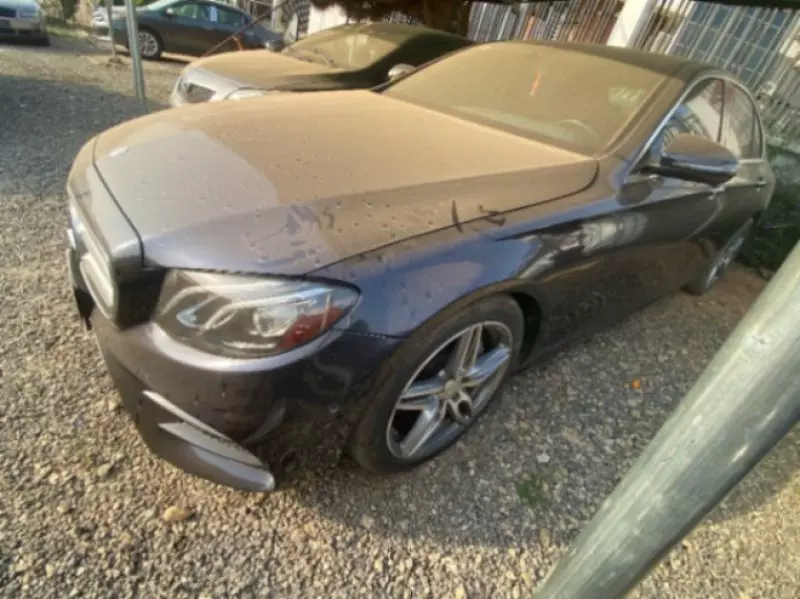 Mercedes-Benz E-class   - 2017