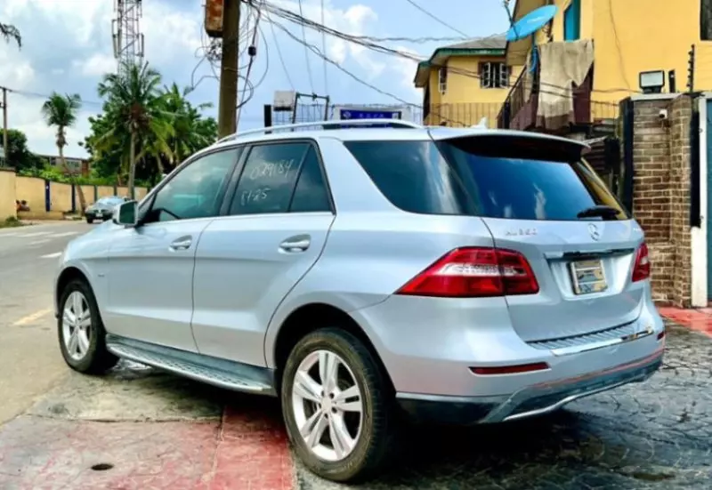 Mercedes-Benz ML-Class   - 2012