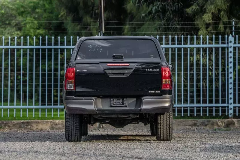 TOYOTA Hilux Revo    - 2019