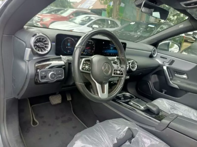 Mercedes-Benz cla class   - 2022