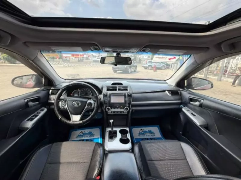 Toyota Camry   - 2013