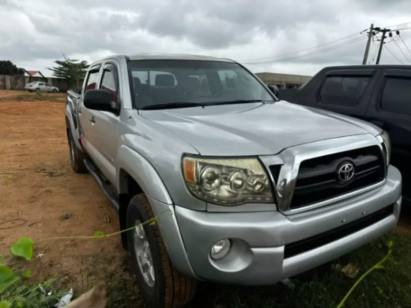 TOYOTA Tacoma   - 2006
