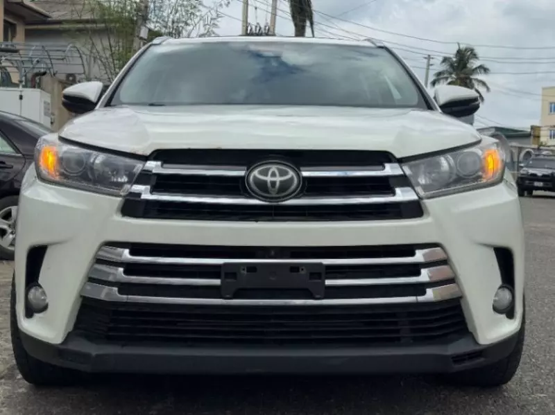 TOYOTA Highlander   - 2018