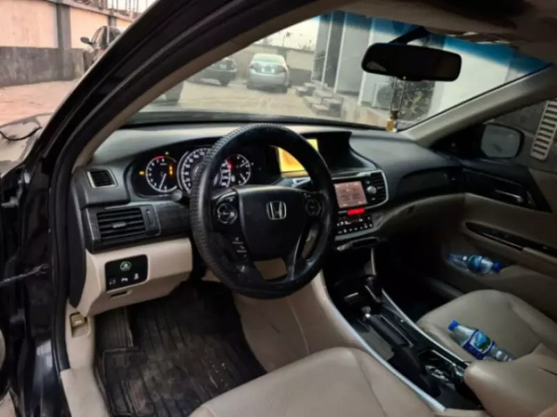 Honda Accord   - 2013