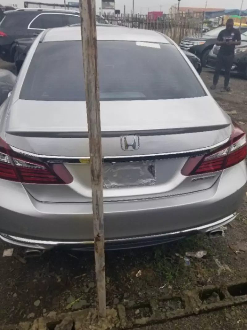 Honda Accord   - 2013