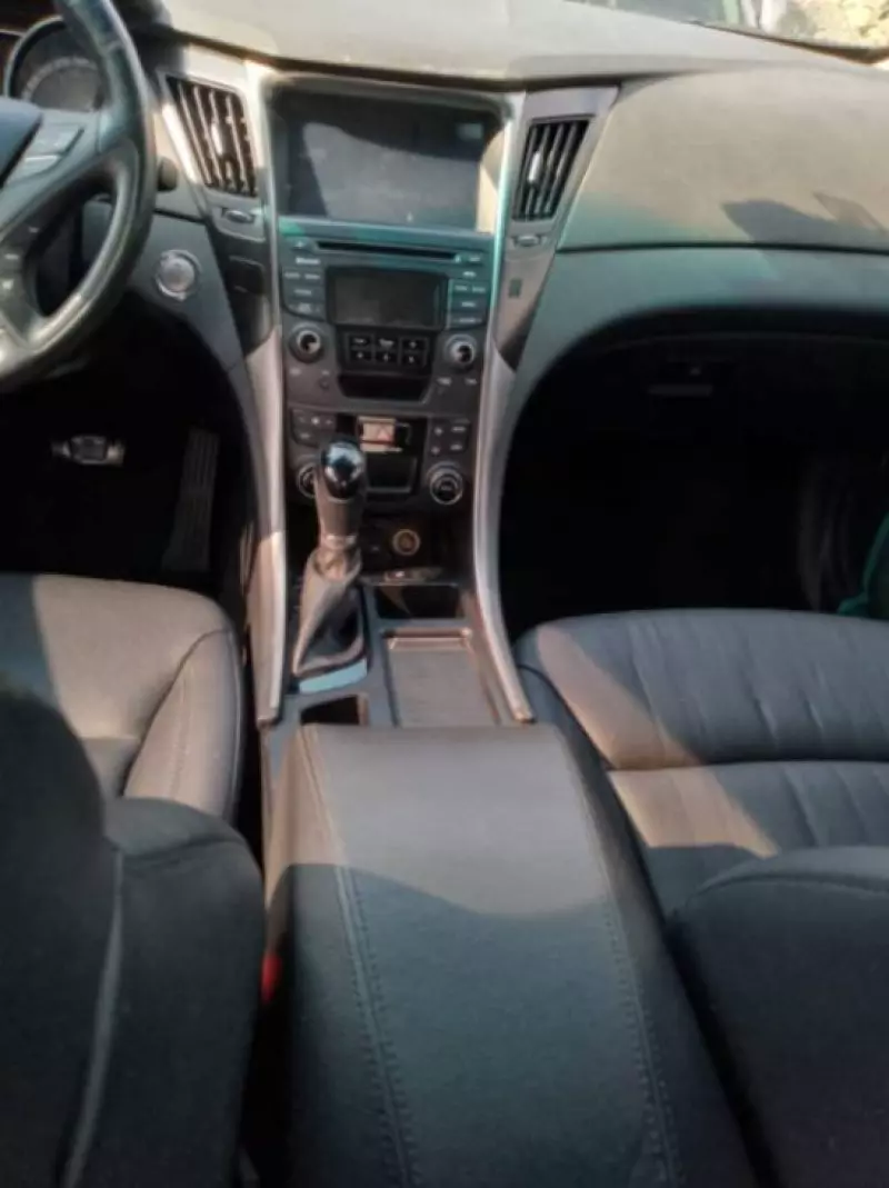 Hyundai Sonata   - 2014
