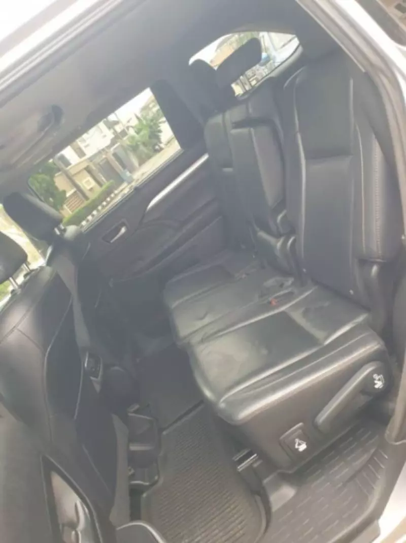 TOYOTA Highlander   - 2016