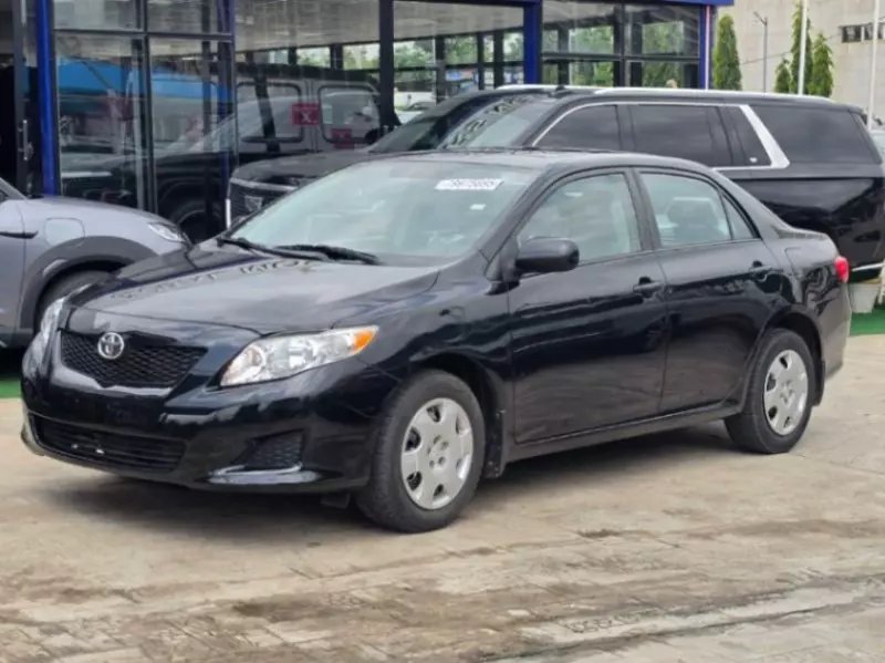 TOYOTA Corolla   - 2010