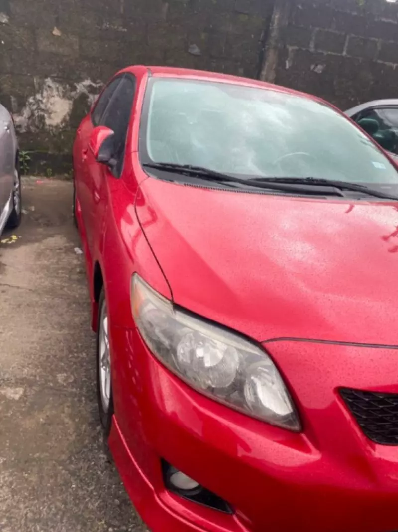 TOYOTA Corolla   - 2009