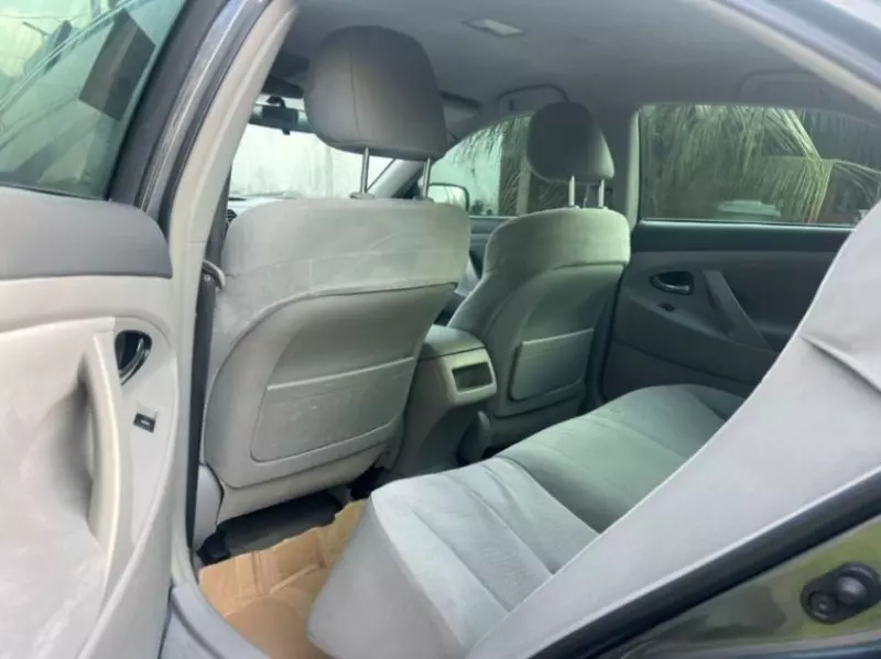 Toyota Camry   - 2011