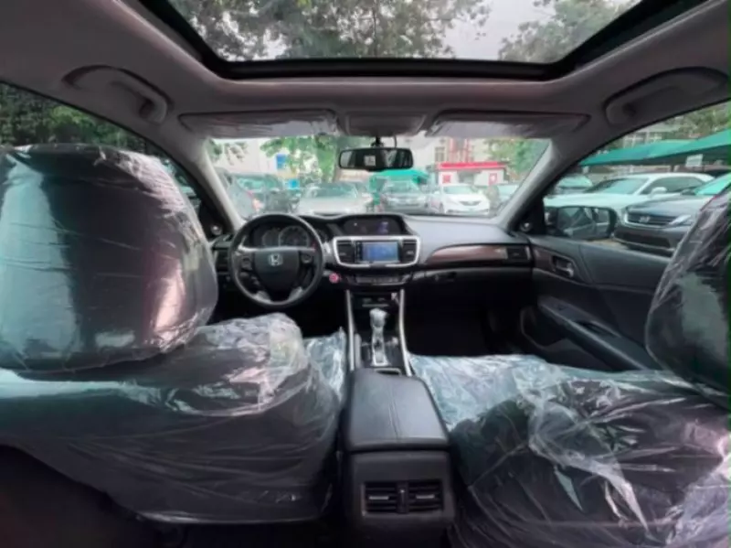 Honda Accord   - 2016