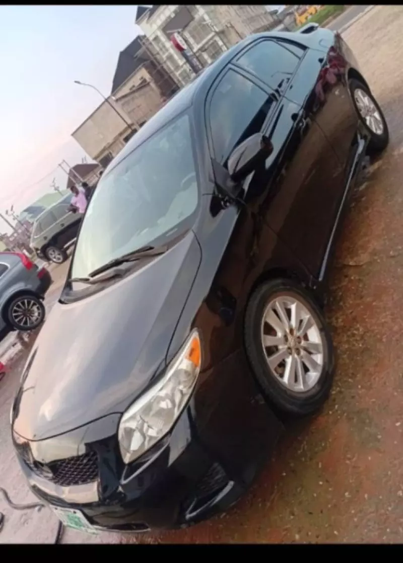 Toyota Corolla   - 2013
