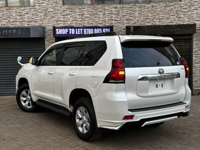 Toyota Landcruiser Prado   - 2018