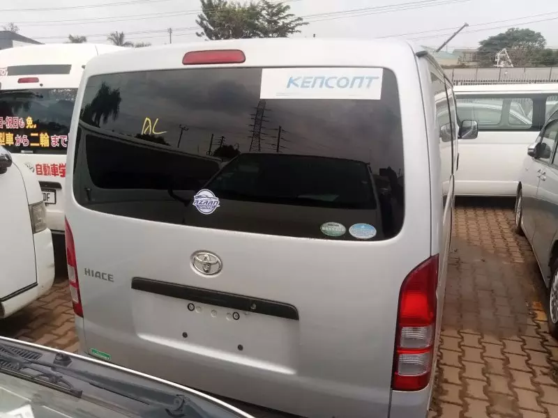Toyota Hiace   - 2017