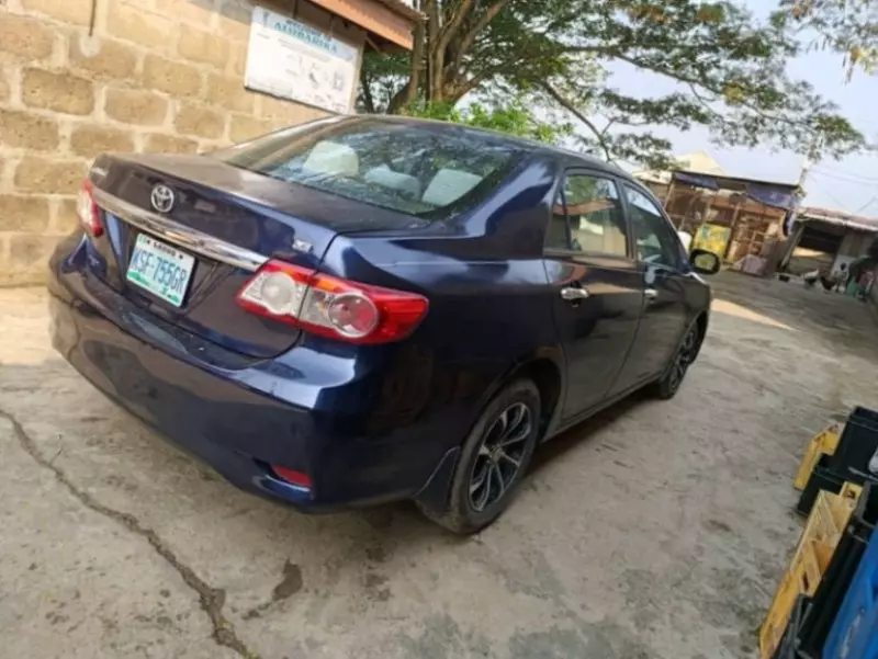Toyota Corolla   - 2011