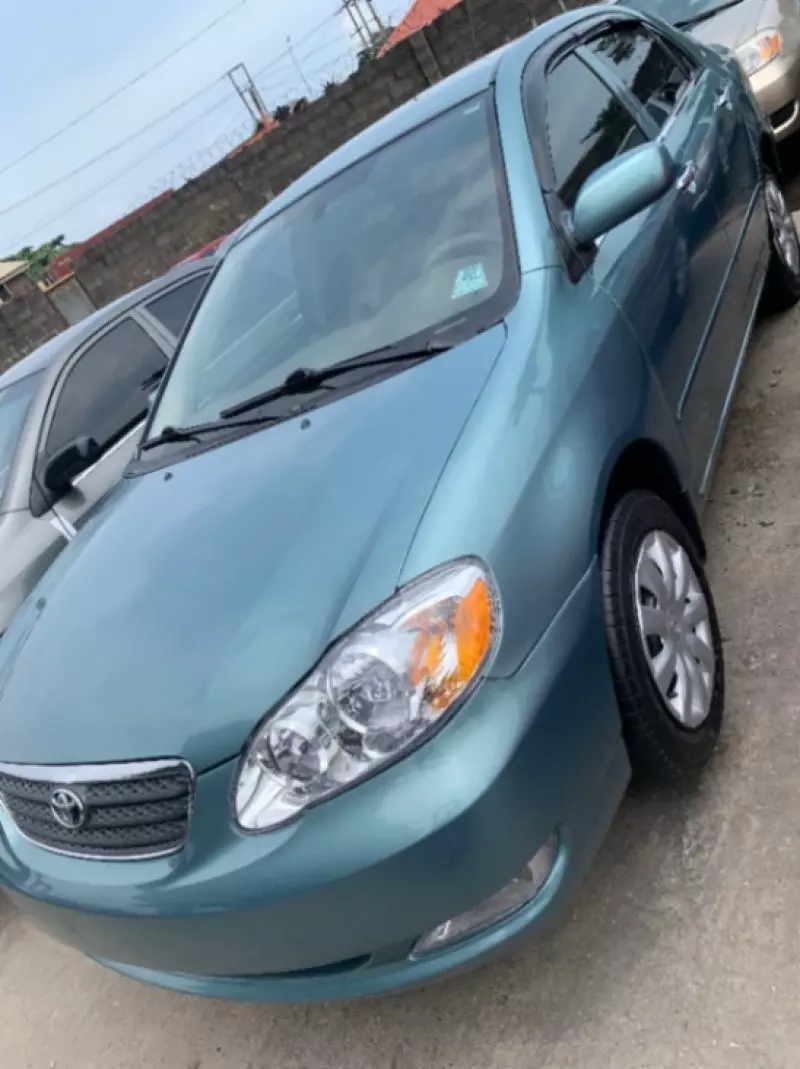 Toyota Corolla   - 2013