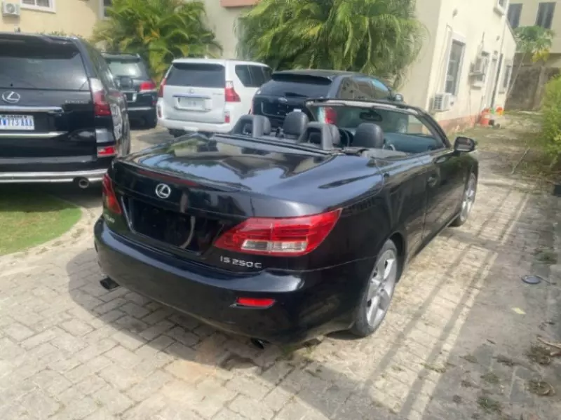 Lexus ES 250   - 2009