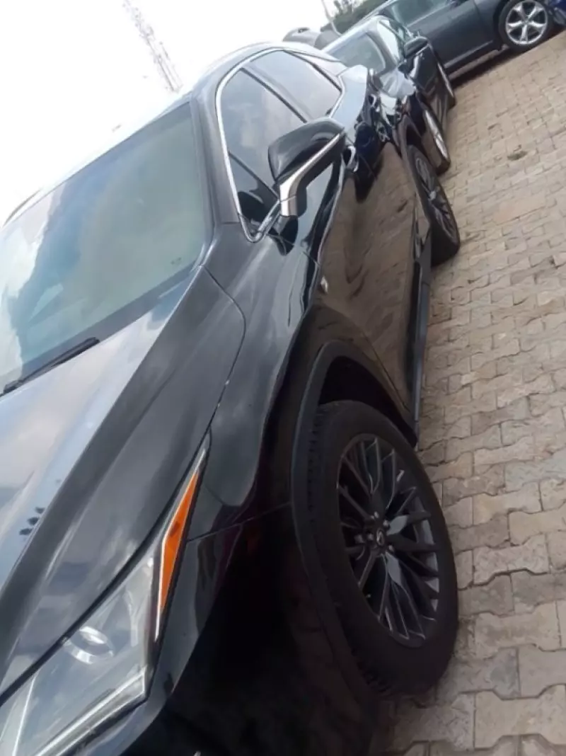 Lexus RX   - 2016