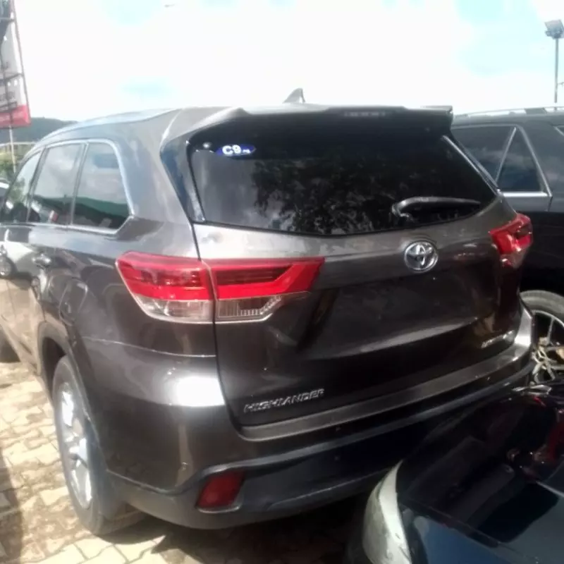 TOYOTA Highlander   - 2014