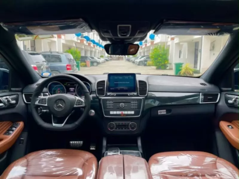 Mercedes-Benz GLE 450 - 2016