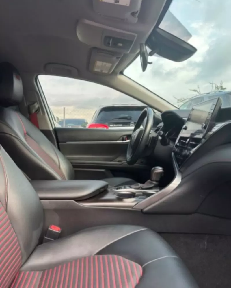 TOYOTA Camry   - 2021