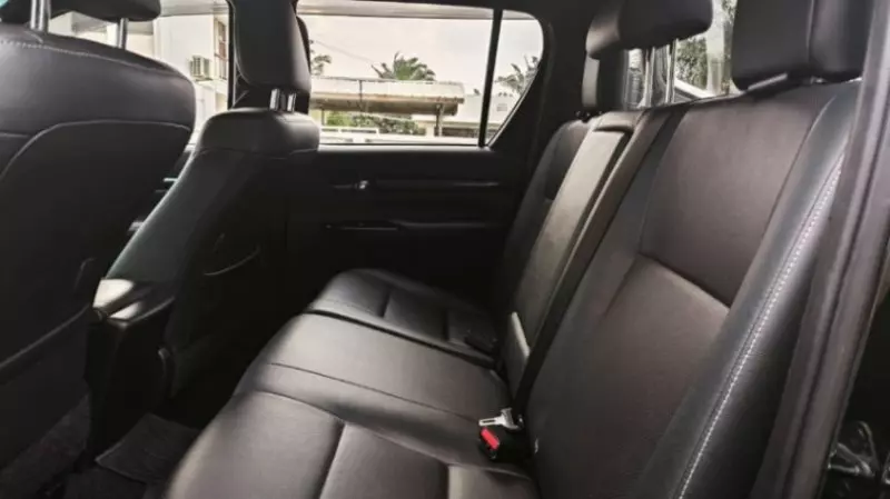 TOYOTA Hilux - 2019