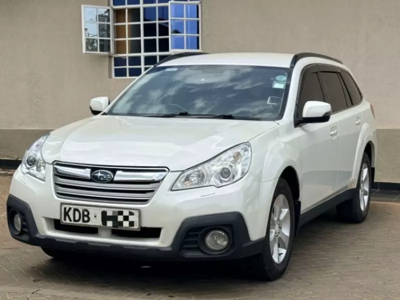 Subaru Outback   - 2013