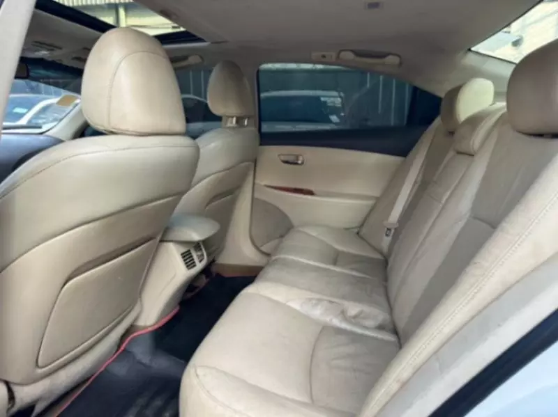 Lexus ES - 2011