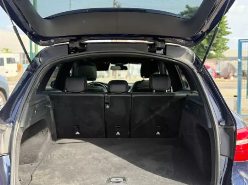 Mercedes-Benz GLC 300   - 2019