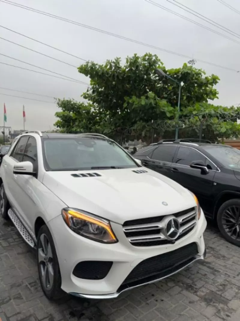 Mercedes-Benz GLE-Class   - 2018