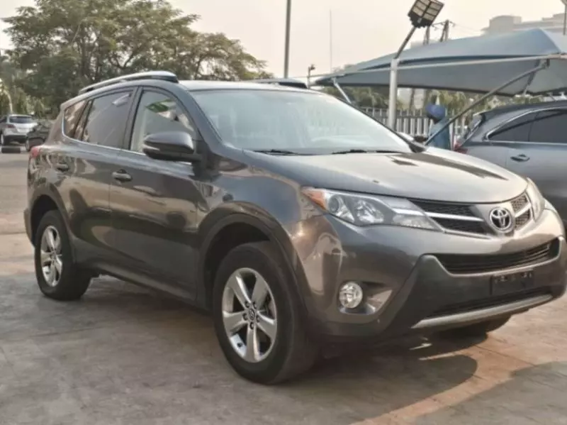 Toyota RAV4   - 2015