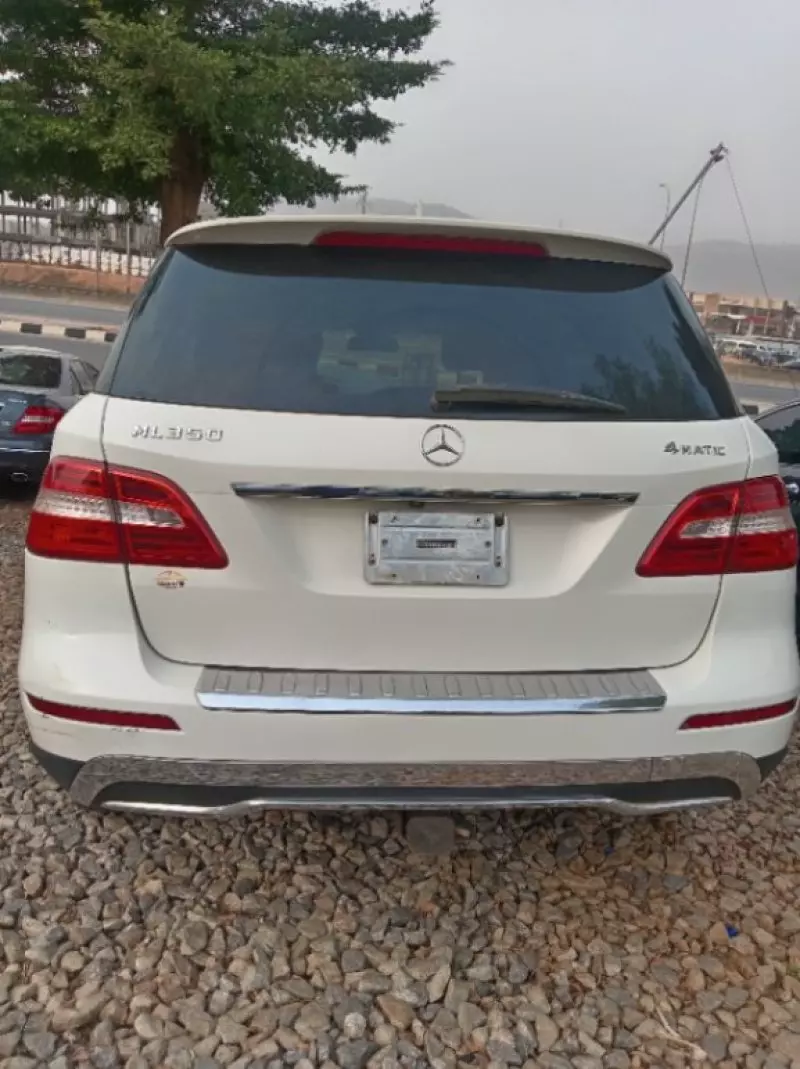 Mercedes-Benz ML-Class   - 2012