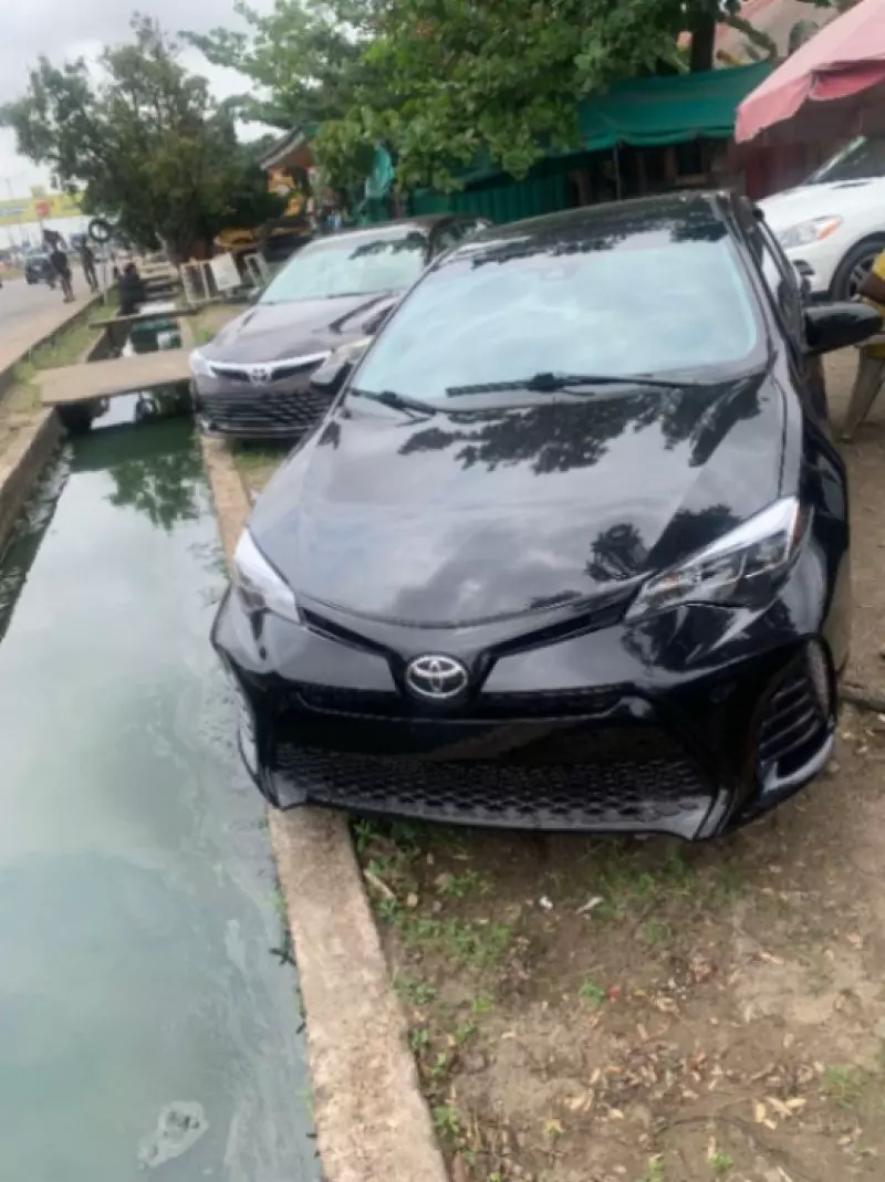 Toyota corolla   - 2019