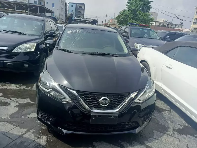Nissan Sentra   - 2016