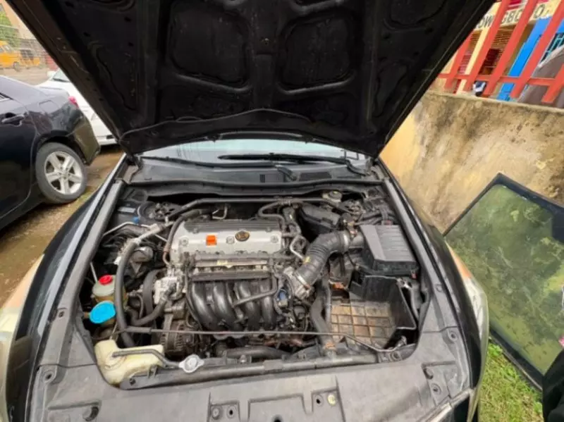 Honda Accord   - 2009