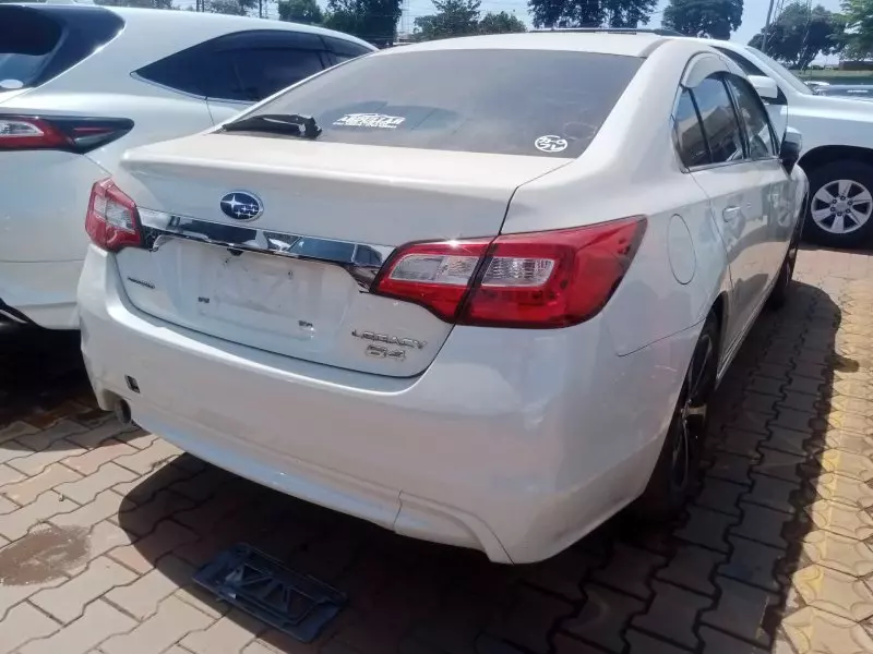 Subaru Legacy B4   - 2016