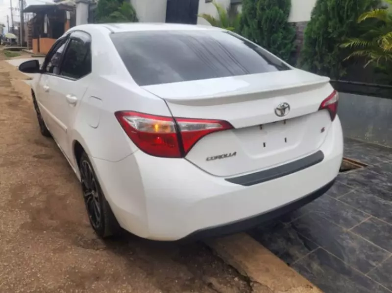 TOYOTA Corolla   - 2014