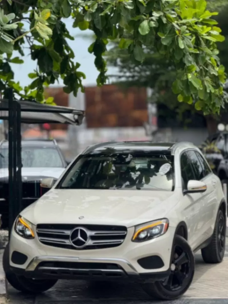 Mercedes-Benz GLC 300   - 2018
