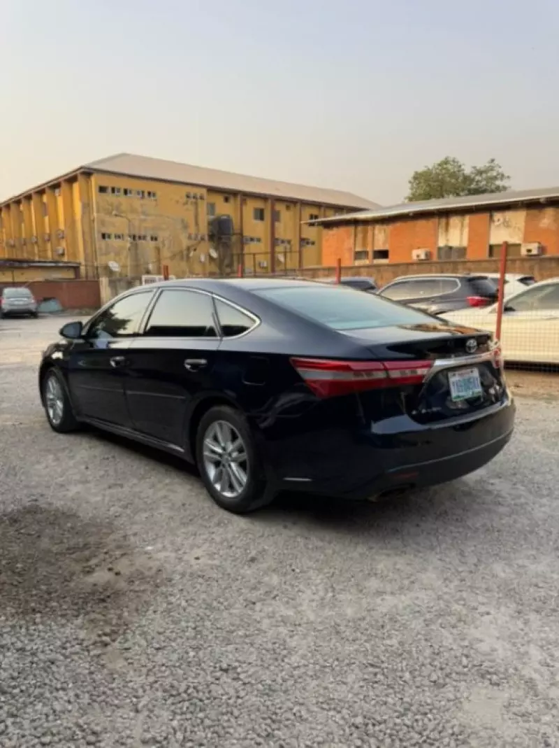 TOYOTA Avalon - 2014