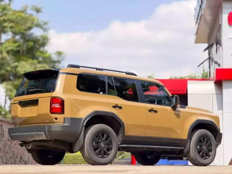 TOYOTA Landcruiser Prado   - 2024