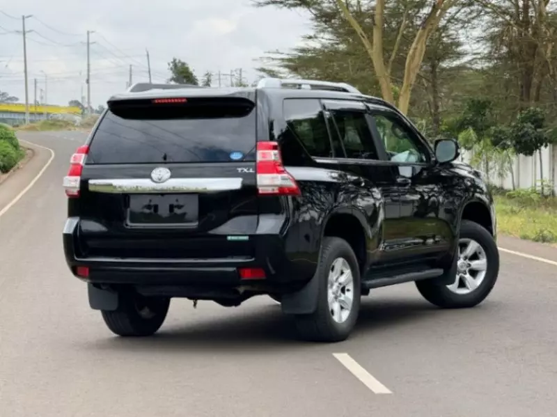 Toyota Prado   - 2017
