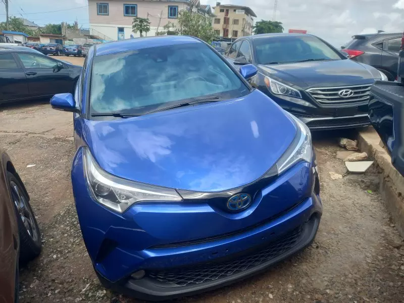 Toyota C-HR   - 2019