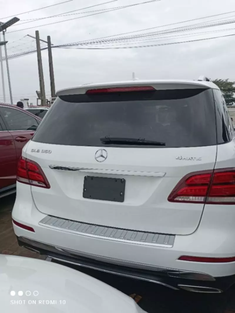 Mercedes-Benz GLE-Class   - 2017